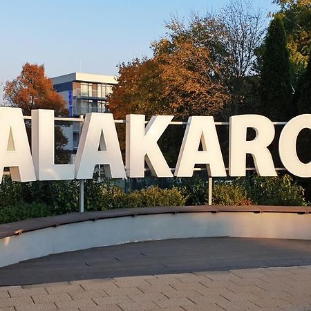 Ta'Karos Apartman Zalakaros Bagian luar foto
