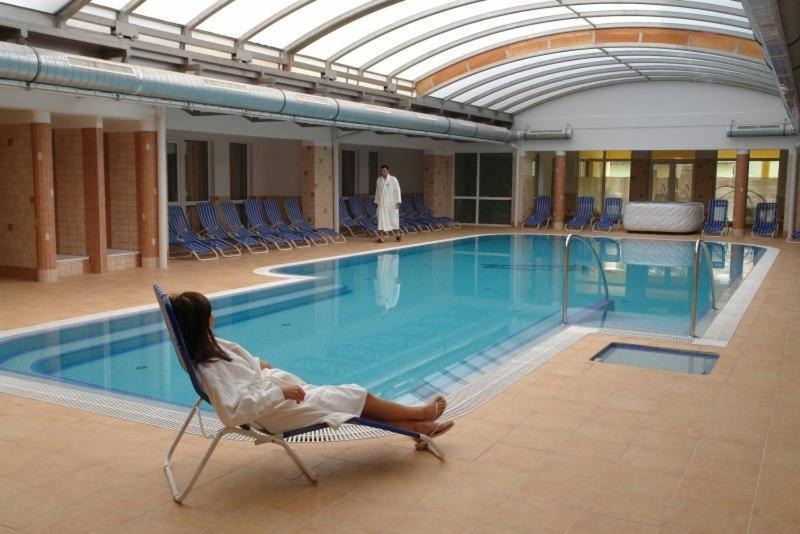Ta'Karos Apartman Zalakaros Bagian luar foto