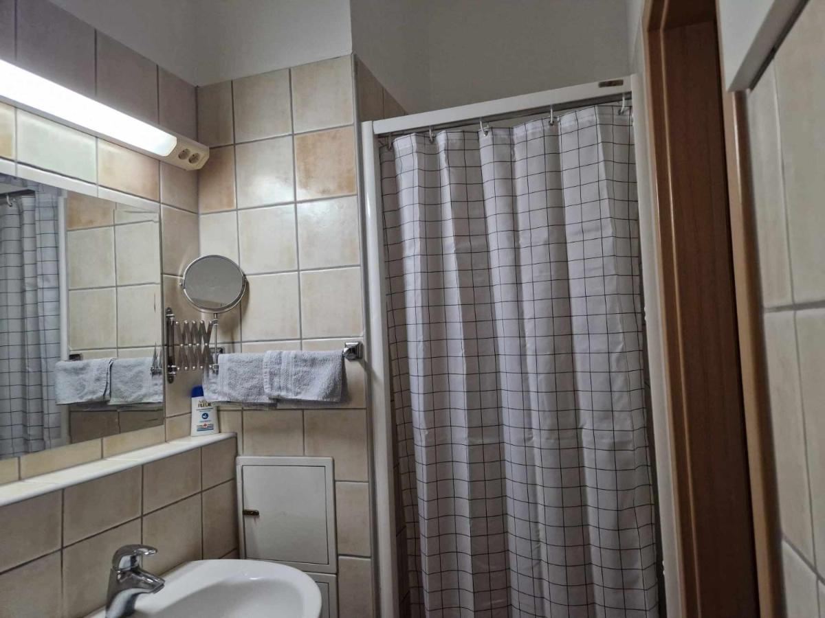 Ta'Karos Apartman Zalakaros Bagian luar foto